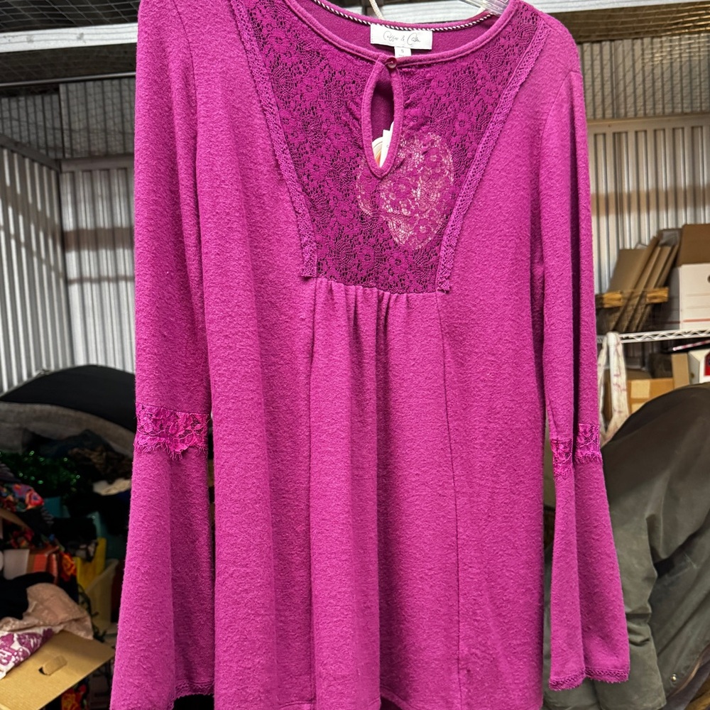 Magenta Warm Pretty Top With Drapey Sleeve